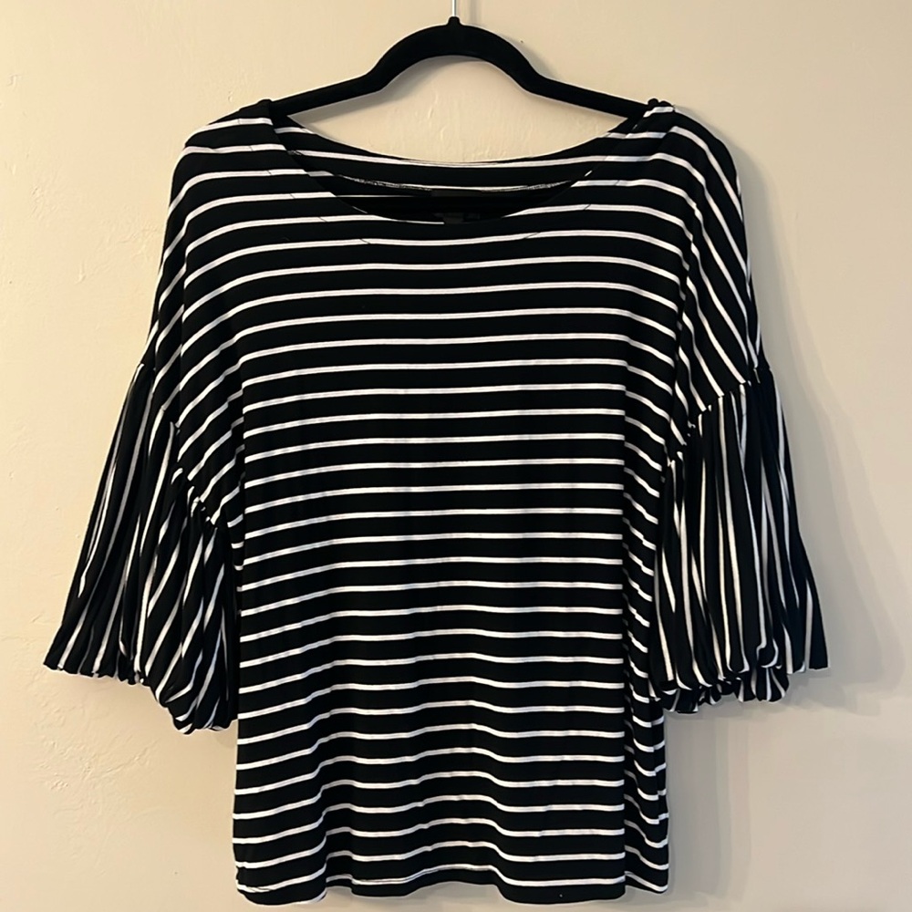 Worthington Black & White Striped Bell Sleeve Top - Size: Large